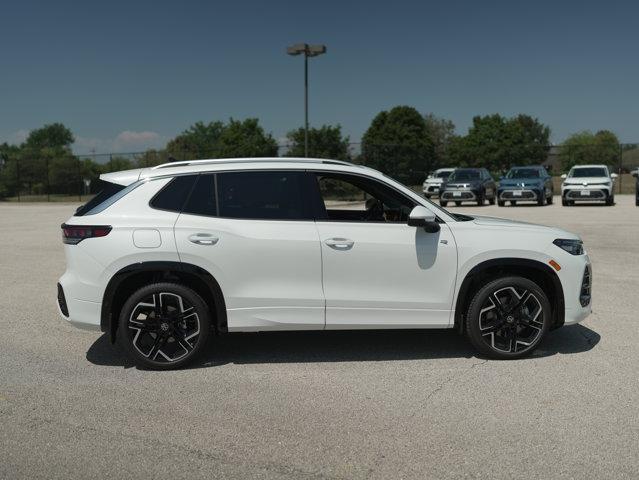 new 2025 Volkswagen Tiguan car, priced at $42,863