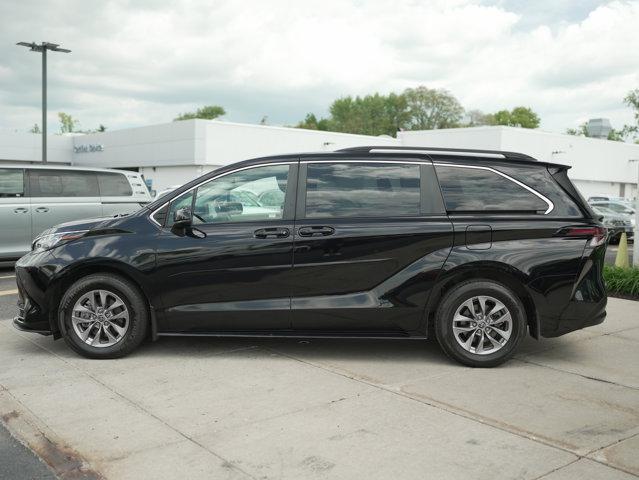 used 2023 Toyota Sienna car, priced at $39,988