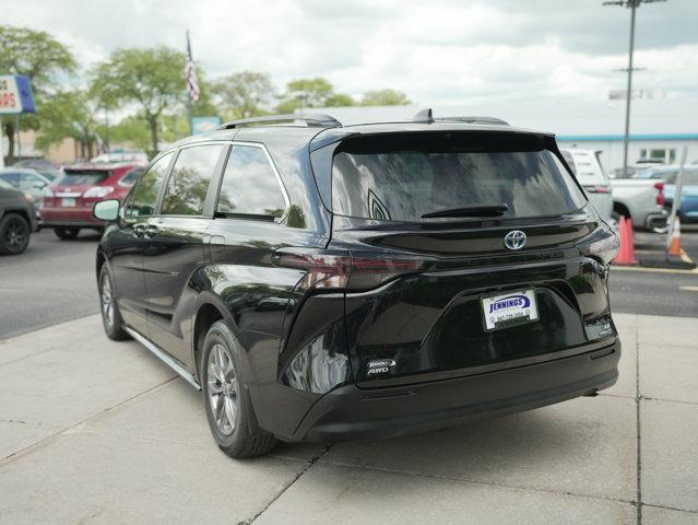 used 2023 Toyota Sienna car, priced at $39,988