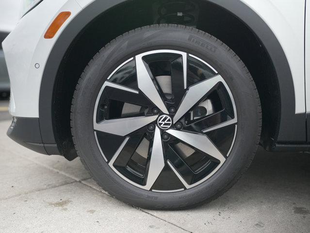 new 2025 Volkswagen ID.4 car, priced at $54,783