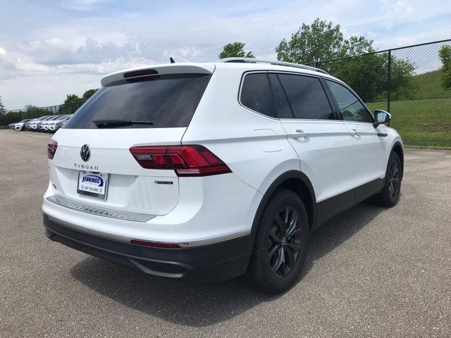 new 2024 Volkswagen Tiguan car, priced at $35,504