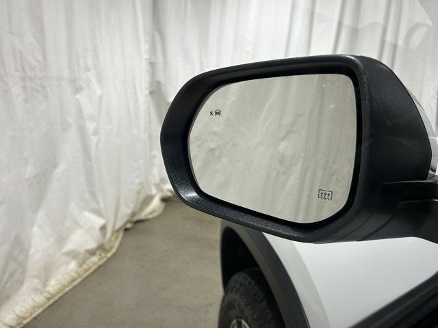 used 2024 Chevrolet Traverse car, priced at $49,988