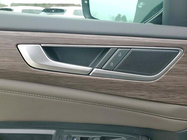 new 2025 Volkswagen Atlas car, priced at $49,572