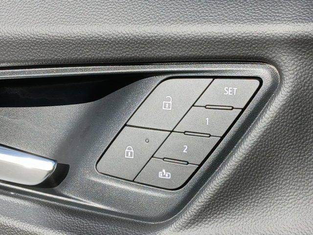 new 2026 Chevrolet Equinox car, priced at $39,610