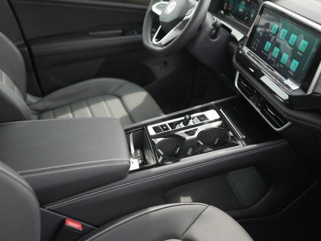 new 2025 Volkswagen Atlas car, priced at $48,107