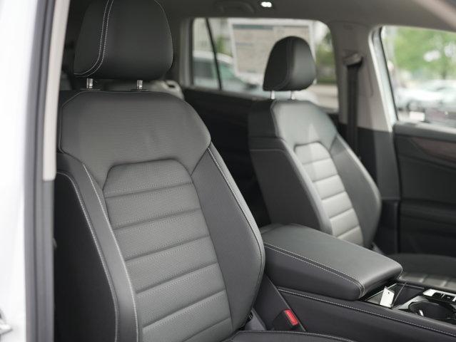 new 2025 Volkswagen Atlas car, priced at $48,107