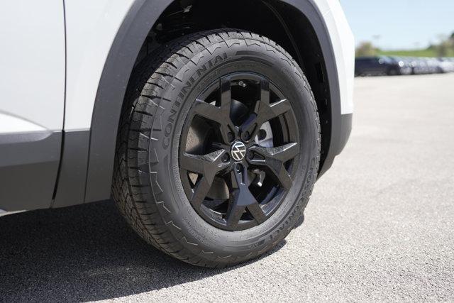 new 2025 Volkswagen Atlas car, priced at $47,577