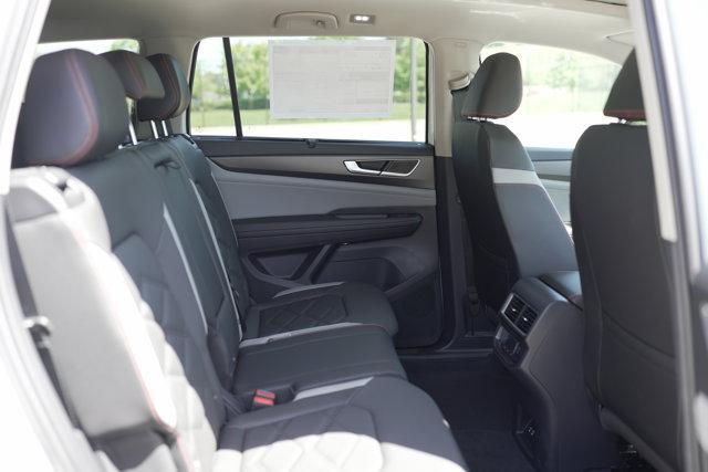 new 2025 Volkswagen Atlas car, priced at $47,577