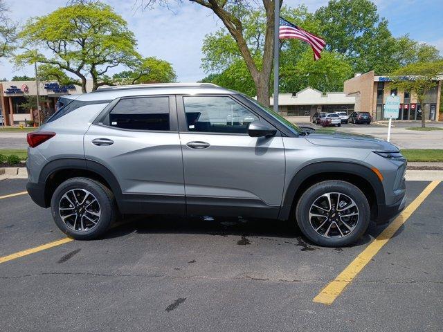 new 2025 Chevrolet TrailBlazer car, priced at $29,205