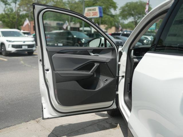 new 2025 Volkswagen Tiguan car, priced at $35,739