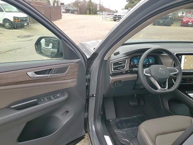 new 2025 Volkswagen Atlas car, priced at $50,009