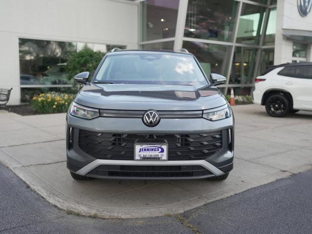 new 2025 Volkswagen Tiguan car, priced at $36,034