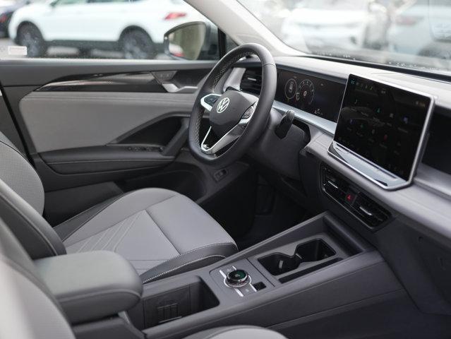 new 2025 Volkswagen Tiguan car, priced at $36,034
