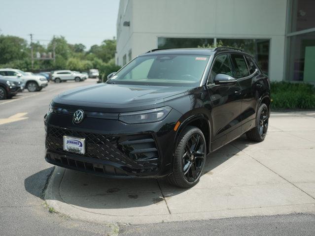 new 2025 Volkswagen Tiguan car, priced at $38,061