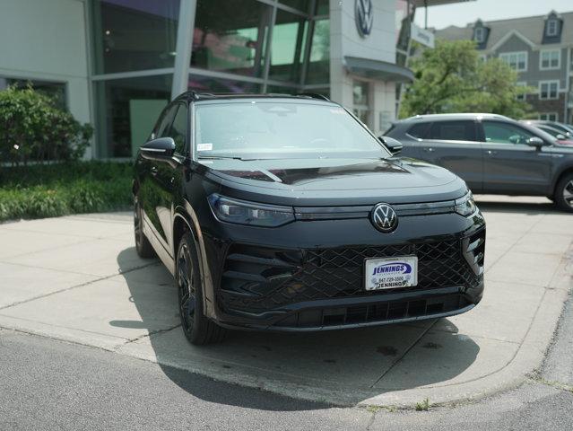 new 2025 Volkswagen Tiguan car, priced at $38,061