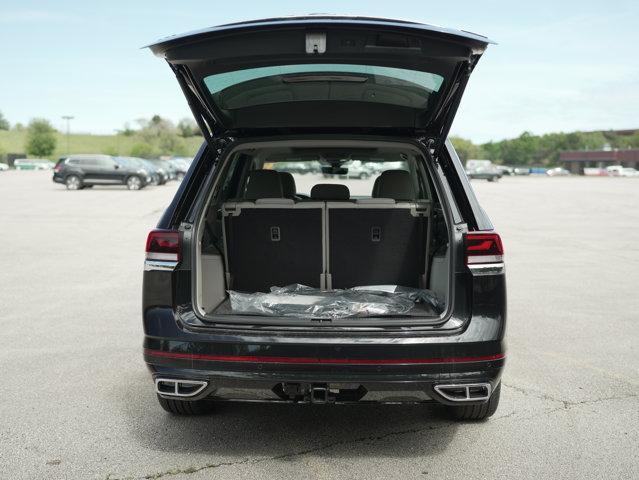 new 2025 Volkswagen Atlas car, priced at $53,911