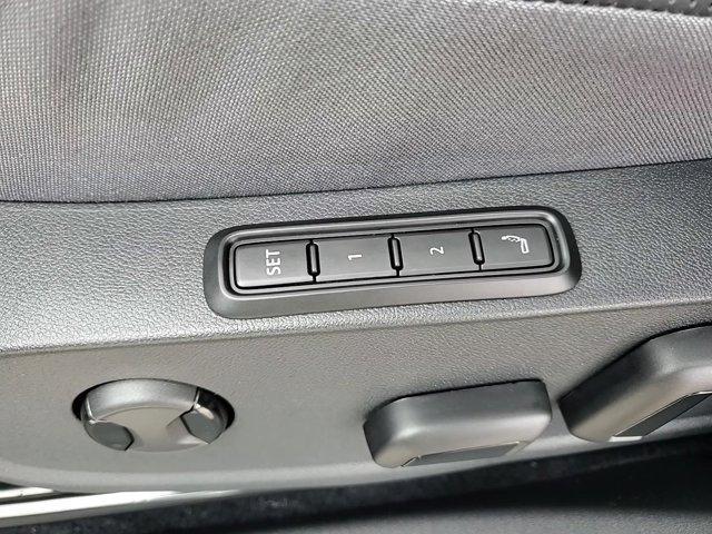 new 2025 Volkswagen ID.4 car, priced at $54,347