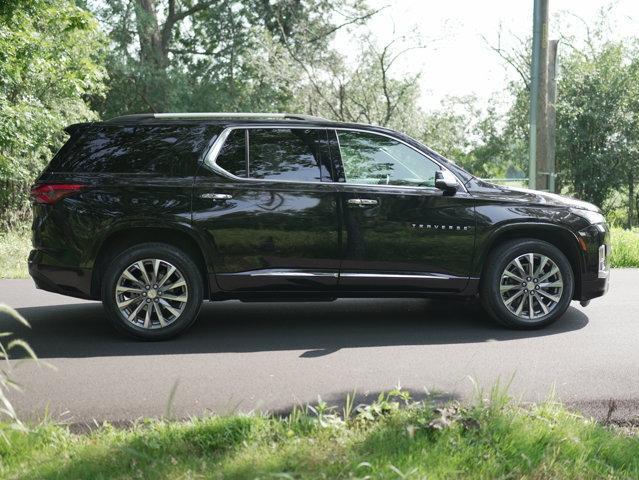 used 2022 Chevrolet Traverse car, priced at $35,888