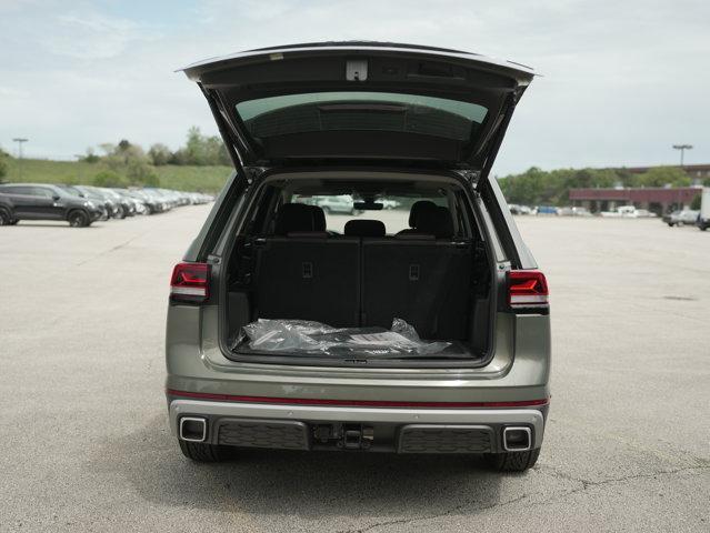 new 2025 Volkswagen Atlas car, priced at $47,577