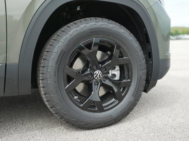 new 2025 Volkswagen Atlas car, priced at $47,577