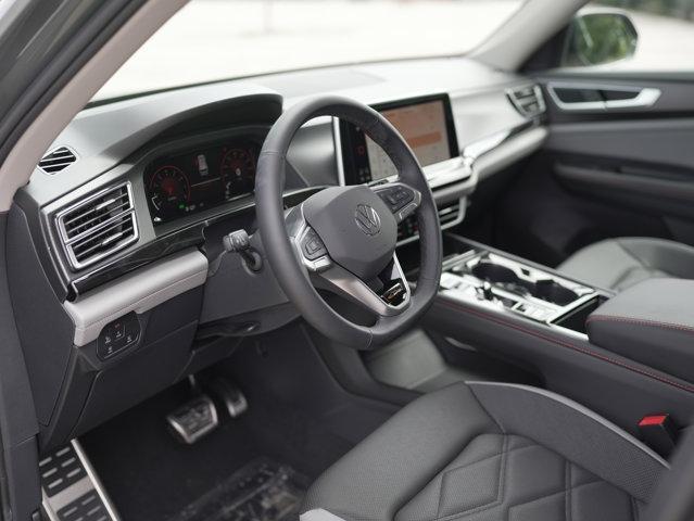 new 2025 Volkswagen Atlas car, priced at $47,577