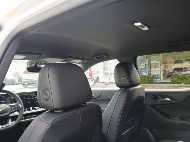 new 2026 Chevrolet Equinox car, priced at $33,990
