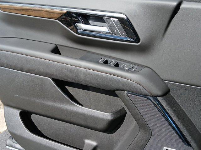 new 2025 Chevrolet Tahoe car, priced at $89,625