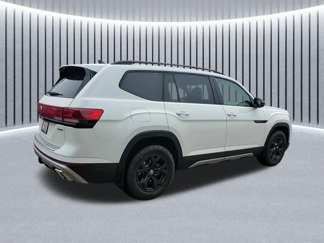 new 2025 Volkswagen Atlas car, priced at $48,329