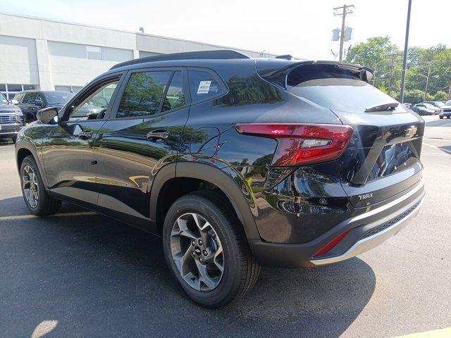 new 2025 Chevrolet Trax car, priced at $24,485