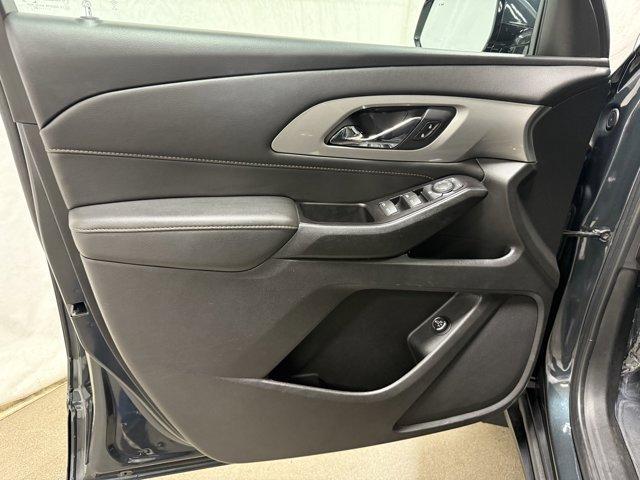 used 2020 Chevrolet Traverse car, priced at $27,588
