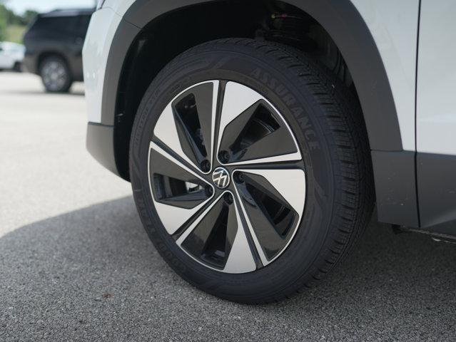 new 2025 Volkswagen Taos car, priced at $31,669