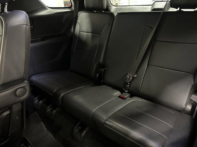 used 2022 Chevrolet Traverse car, priced at $35,988