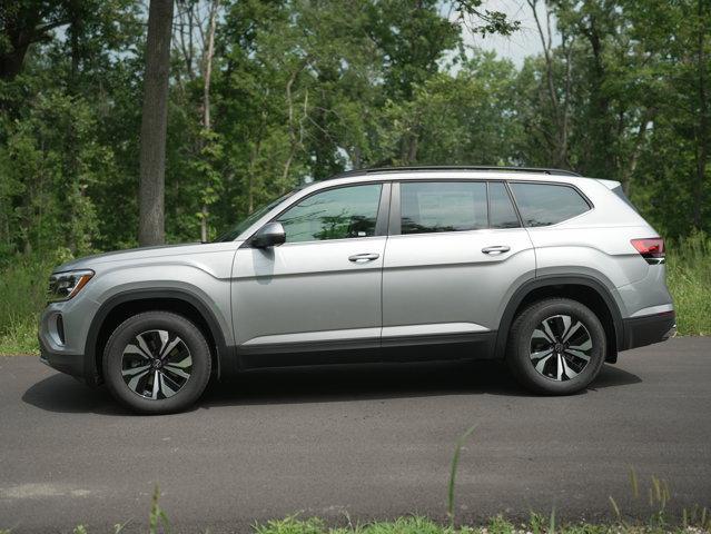 new 2025 Volkswagen Atlas car, priced at $41,136