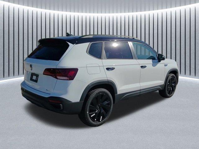 new 2024 Volkswagen Taos car, priced at $33,658