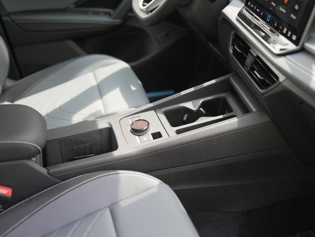 new 2025 Volkswagen Tiguan car, priced at $35,002