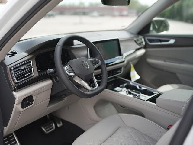 new 2025 Volkswagen Atlas car, priced at $54,848