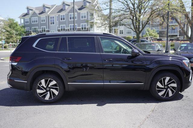 new 2025 Volkswagen Atlas car, priced at $49,072