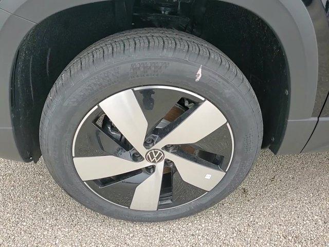new 2025 Volkswagen Taos car, priced at $27,805