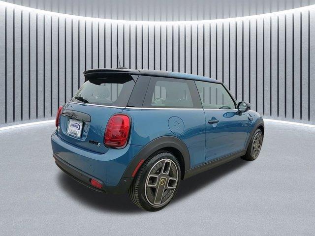 used 2022 MINI SE Hardtop car, priced at $19,888