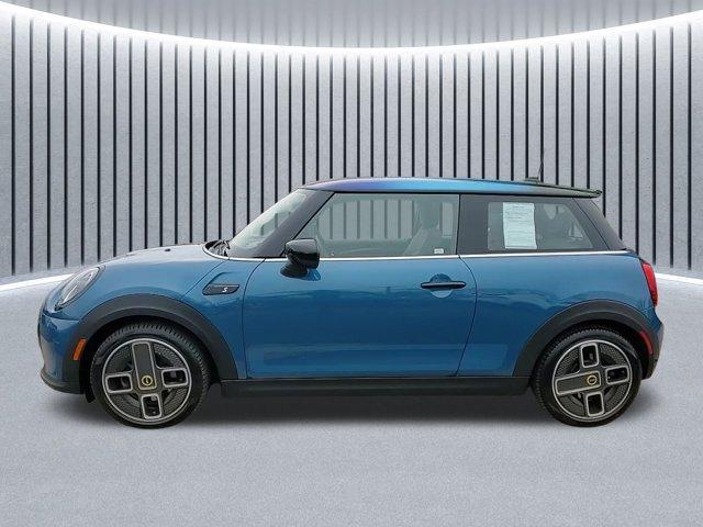 used 2022 MINI SE Hardtop car, priced at $19,888