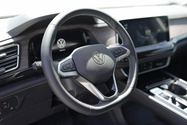 new 2025 Volkswagen Atlas car, priced at $49,072