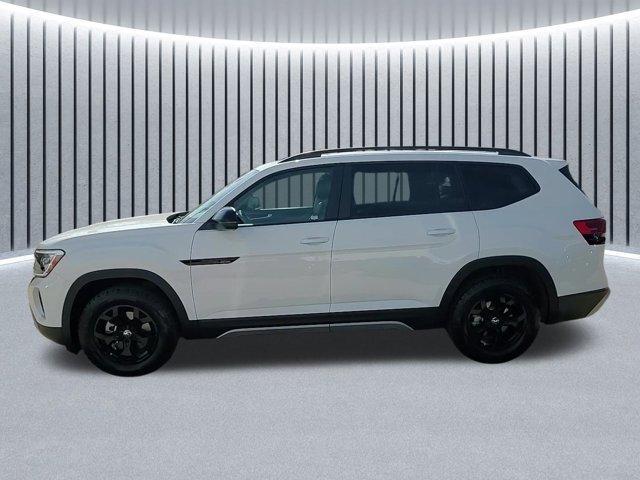 new 2024 Volkswagen Atlas car, priced at $42,399