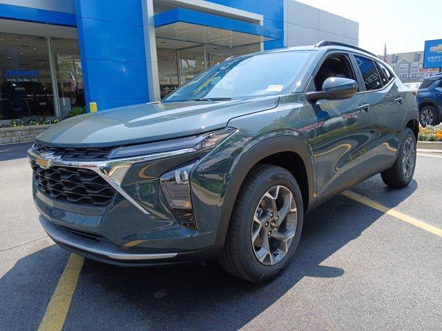 new 2025 Chevrolet Trax car, priced at $24,485