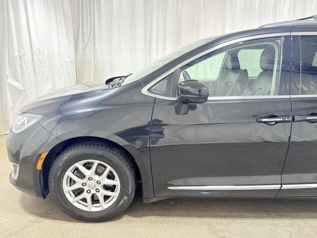 used 2020 Chrysler Pacifica car, priced at $13,988