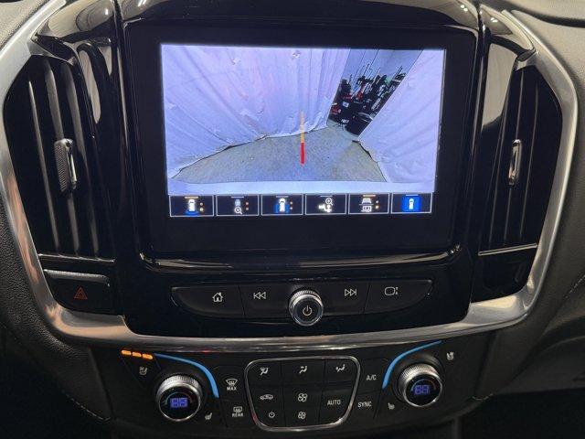 used 2022 Chevrolet Traverse car, priced at $29,988