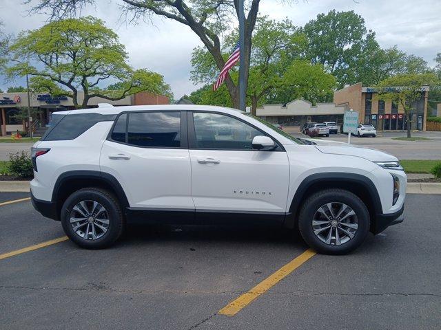 new 2026 Chevrolet Equinox car, priced at $33,990