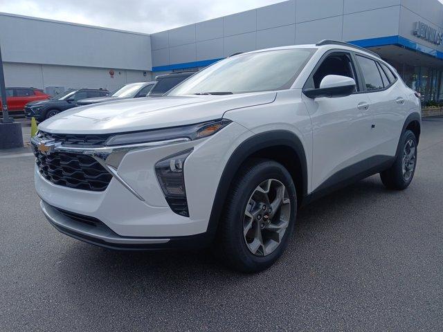 new 2025 Chevrolet Trax car, priced at $24,485