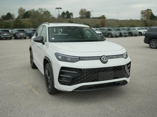 new 2025 Volkswagen Tiguan car, priced at $39,235