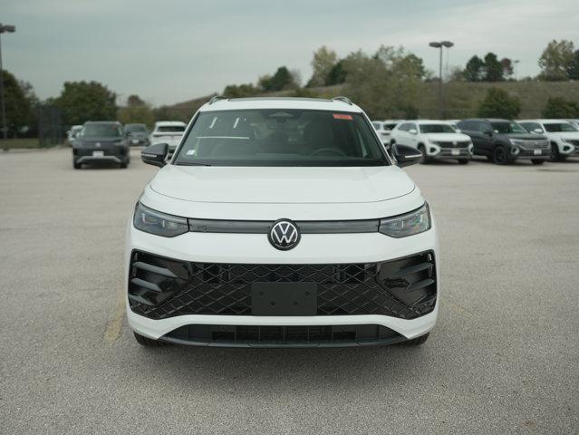 new 2025 Volkswagen Tiguan car, priced at $39,235