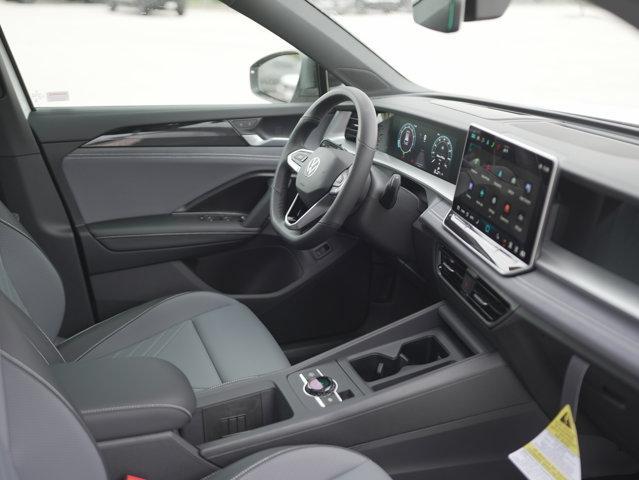 new 2025 Volkswagen Tiguan car, priced at $39,235